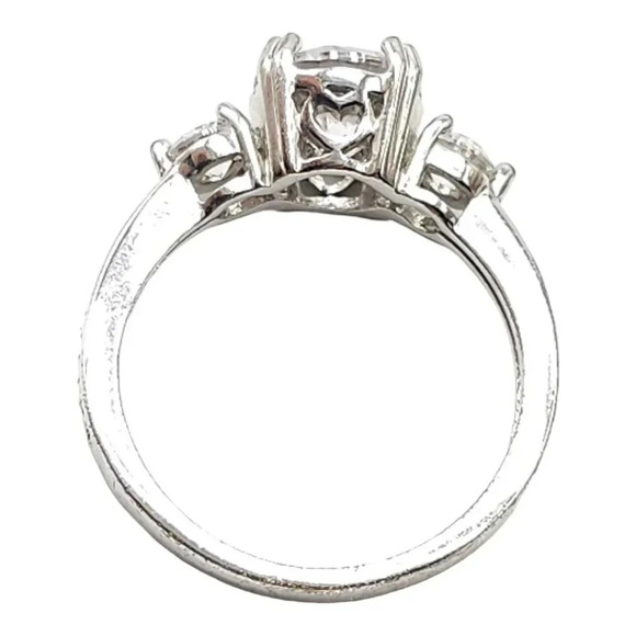Three-Stone Setting Clear CZ Cocktail Ring Silver Tone Vintage Size 8 Heart Side - Picture 6 of 6